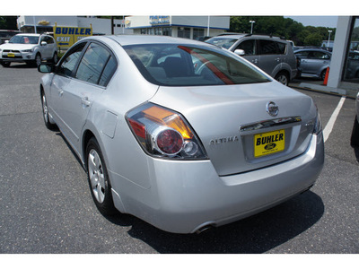 nissan altima 2008 silver sedan 2 5 s gasoline 4 cylinders front wheel drive automatic 07724