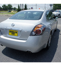 nissan altima 2008 silver sedan 2 5 s gasoline 4 cylinders front wheel drive automatic 07724