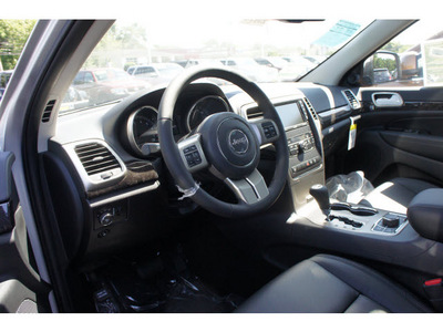 jeep grand cherokee 2011 silver suv laredo gasoline 6 cylinders 4 wheel drive automatic 07730