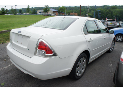 ford fusion 2008 white sedan i4 gasoline 4 cylinders front wheel drive automatic 07060