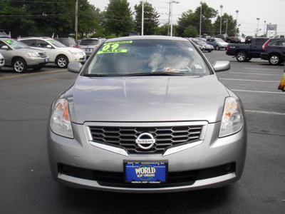 nissan altima 2009 silver coupe 2 5 s gasoline 4 cylinders front wheel drive automatic 07701