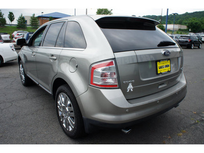 ford edge 2008 vapor silver suv limited gasoline 6 cylinders all whee drive 6 speed automatic 07060
