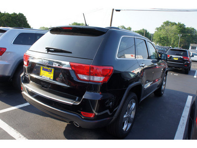 jeep grand cherokee 2011 black suv limited gasoline 8 cylinders 4 wheel drive automatic 07730