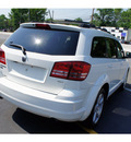 dodge journey 2009 white suv sxt gasoline 6 cylinders all whee drive automatic 07730