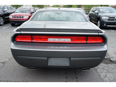 dodge challenger 2011 dk  gray coupe r t plus gasoline 8 cylinders rear wheel drive automatic 08844