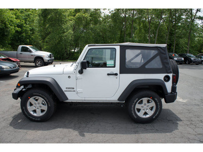 jeep wrangler 2011 white suv sport gasoline 6 cylinders 4 wheel drive automatic 08844