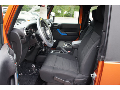 jeep wrangler 2011 orange suv sport gasoline 6 cylinders 4 wheel drive 6 speed manual 08844