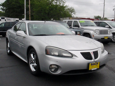 pontiac grand prix 2004 silver sedan gtp gasoline 6 cylinders front wheel drive automatic with overdrive 07730