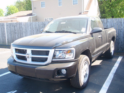 dodge dakota 2011 black gasoline 6 cylinders 4 wheel drive automatic with overdrive 07730