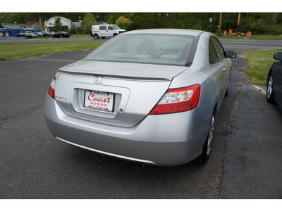 honda civic 2008 alabaster silver coupe lx gasoline 4 cylinders front wheel drive automatic 08750