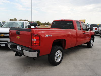 chevrolet silverado 2500hd 2011 victry red lt gasoline 8 cylinders 4 wheel drive automatic 76087