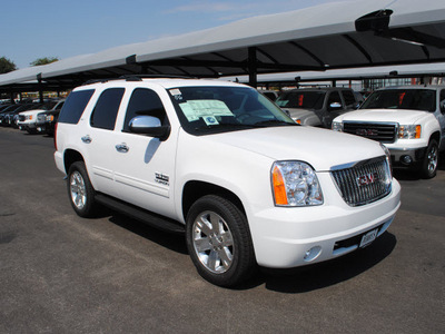 gmc yukon 2011 summ white suv slt flex fuel 8 cylinders 2 wheel drive automatic 76087