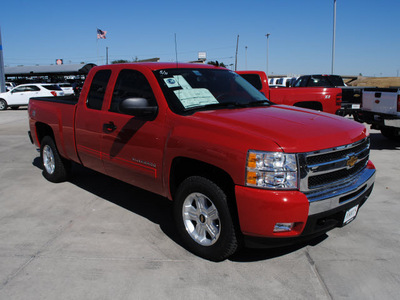 chevrolet silverado 1500 2011 victry red lt flex fuel 8 cylinders 4 wheel drive automatic 76087