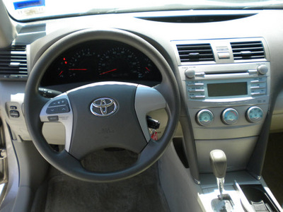 toyota camry 2008 tan sedan le gasoline 4 cylinders front wheel drive automatic 75503