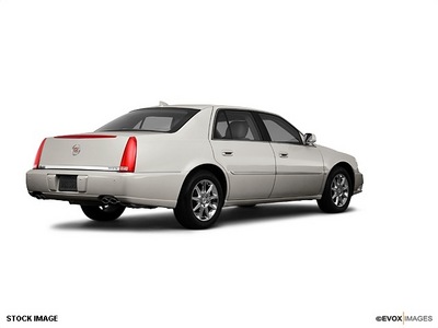 cadillac dts 2010 beige sedan 4 6l v8 gasoline 8 cylinders front wheel drive 4 speed automatic 55313