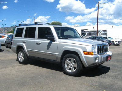 jeep commander 2007 silver suv limited gasoline 8 cylinders 4 wheel drive automatic 80301