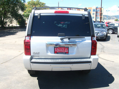 jeep commander 2007 silver suv limited gasoline 8 cylinders 4 wheel drive automatic 80301