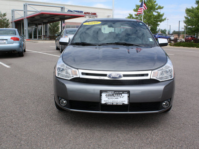 ford focus 2010 dk  gray sedan sel gasoline 4 cylinders front wheel drive automatic with overdrive 80126