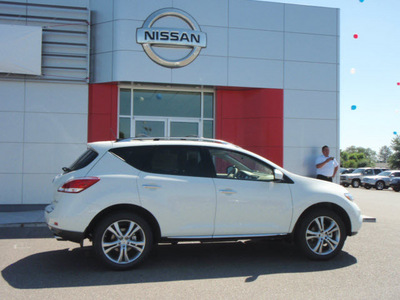 nissan murano 2011 white suv le gasoline 6 cylinders all whee drive cont  variable trans  99301