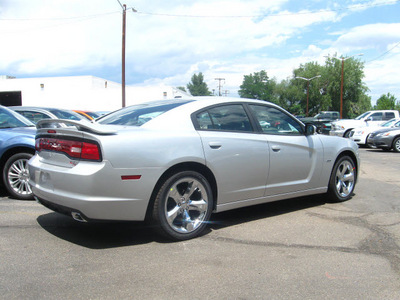 dodge charger 2011 silver sedan r t gasoline 8 cylinders rear wheel drive automatic 80301