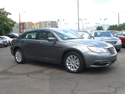 chrysler 200 2011 dk  gray sedan touring gasoline 4 cylinders front wheel drive automatic 80301