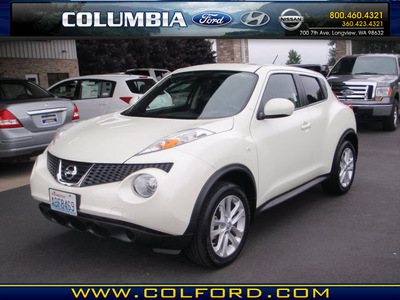 nissan juke 2011 white sv gasoline 4 cylinders all whee drive automatic 98632
