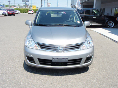 nissan versa 2011 lt gray hatchback s gasoline 4 cylinders front wheel drive automatic 99301