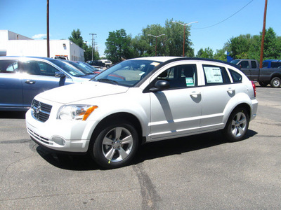 dodge caliber 2011 white hatchback mainstreet gasoline 4 cylinders front wheel drive automatic 80301