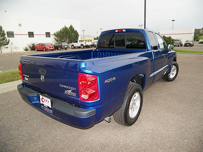 dodge dakota 2011 deep water blue bighorn gasoline 6 cylinders 4 wheel drive automatic 81212