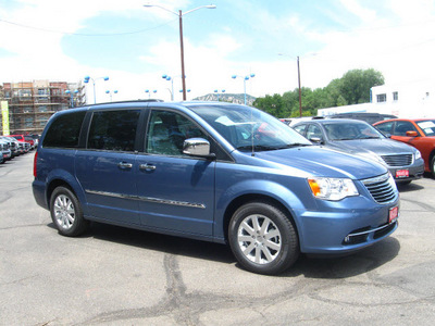chrysler town and country 2011 lt  blue van touring l flex fuel 6 cylinders front wheel drive automatic 80301