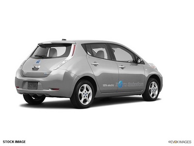 nissan leaf 2011 hatchback sl l not specified front wheel drive not specified 99301