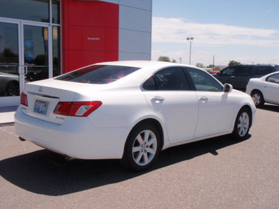 lexus es 350 2007 white sedan es 350 gasoline 6 cylinders front wheel drive automatic 99301