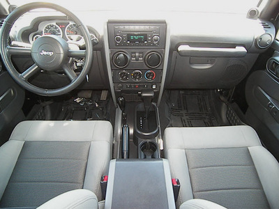 jeep wrangler 2010 black suv rubicon gasoline 6 cylinders 4 wheel drive automatic 81212