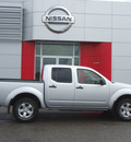 nissan frontier 2010 silver se gasoline 6 cylinders 4 wheel drive automatic 99301
