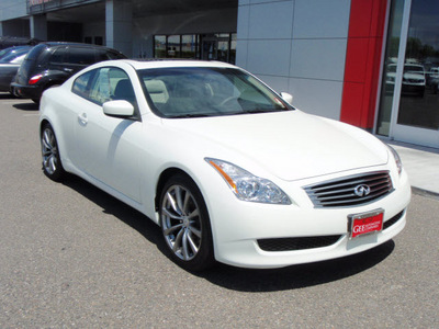 infiniti g37 2008 pearl coupe journey gasoline 6 cylinders rear wheel drive automatic 99301