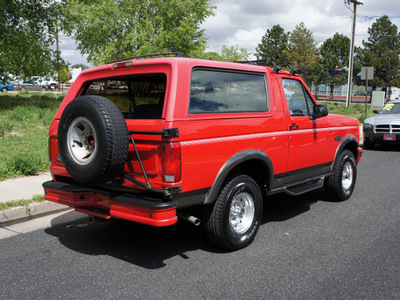 ford bronco 1996 bright red suv xlt 5 8 leather gasoline v8 4 wheel drive automatic with overdrive 80012