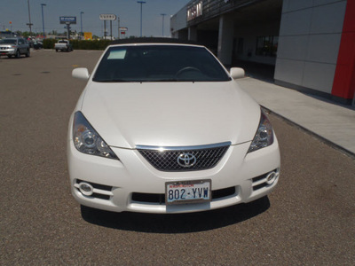 toyota camry solara 2007 white se gasoline 6 cylinders front wheel drive automatic 99301