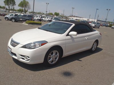 toyota camry solara 2007 white se gasoline 6 cylinders front wheel drive automatic 99301