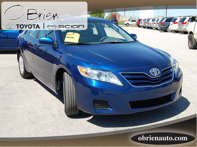 toyota camry 2011 blue sedan le gasoline 4 cylinders front wheel drive automatic 46219