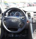hyundai sonata 2010 gray sedan gls gasoline 4 cylinders front wheel drive automatic 46219