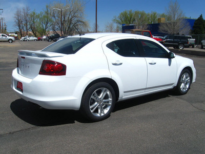 dodge avenger 2011 white sedan heat flex fuel 6 cylinders front wheel drive automatic 80301