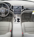 jeep grand cherokee 2011 blackcherry pearl suv laredo gasoline 6 cylinders 4 wheel drive automatic 81212