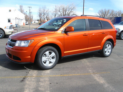 dodge journey 2011 orange mainstreet flex fuel 6 cylinders all whee drive automatic 80301