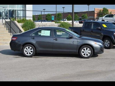 toyota camry 2011 sedan gasoline 4 cylinders front wheel drive 6 speed automatic 46219