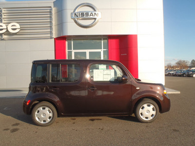 nissan cube 2011 burgundy suv 1 8 s gasoline 4 cylinders front wheel drive automatic 99301