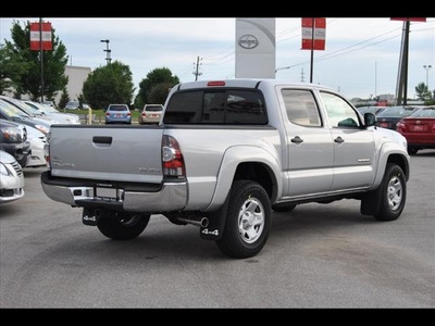 toyota tacoma 2011 01e7silverstr gasoline 6 cylinders 4 wheel drive 5 speed automatic 46219
