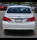 toyota avalon 2011 white sedan gasoline 6 cylinders front wheel drive 6 speed automatic 46219