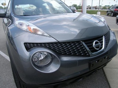 nissan juke 2011 silver suv gasoline 4 cylinders all whee drive not specified 46219