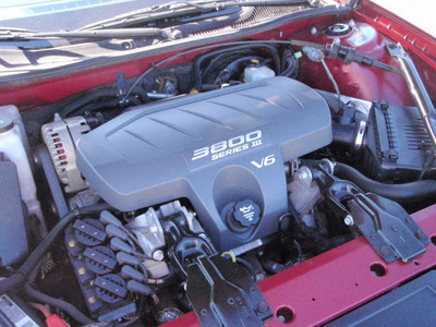 pontiac grand prix 2004 red sedan gt1 gasoline 6 cylinders front wheel drive automatic 98632