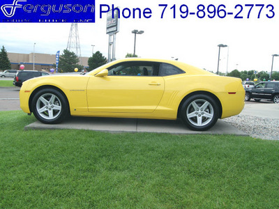 chevrolet camaro 2010 yellow coupe lt gasoline 6 cylinders rear wheel drive auto 6 spd 80910